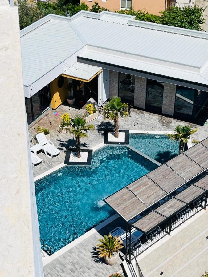 Art'S Apartment Mit Pool Ulcinj Pinjes Exteriér fotografie